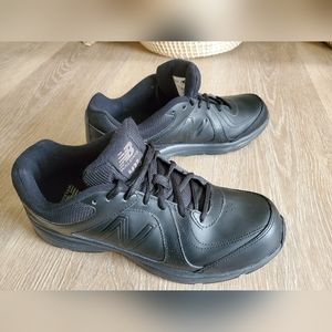 New Balance Womens 411 V2 WW411BK Black Casual Shoes Sneakers Size 11